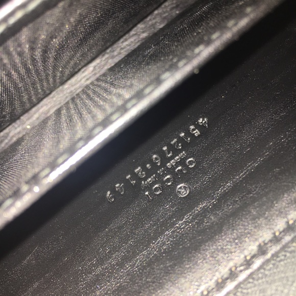 SOLD-Authentic Gucci Wallet - Picture 4 of 8